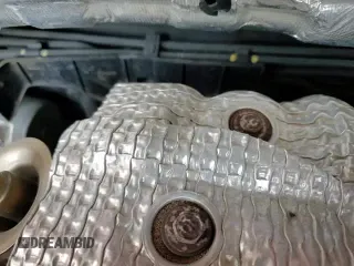 ✅ 2019 Kia Optima SX • VIN: 5XXGW4L29KG305628 • Lot: 67512035. Wystawiony na Copart z przebiegiem 123 212 mil. Bezpłatny archiwum sprzedaży aukcyjnych z USA i szczegółowy raport historii pojazdu na DreamBid. Zdjęcie 15.