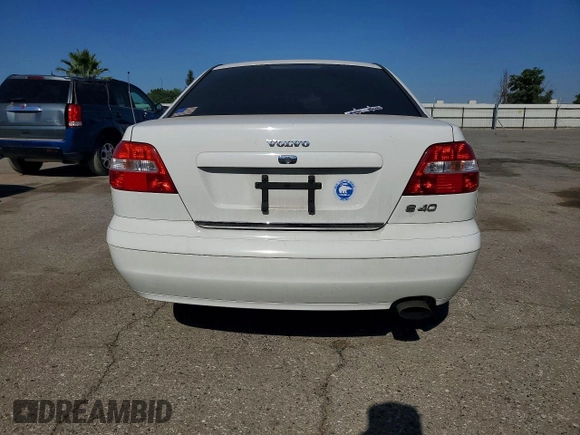 ✅ 2003 Volvo S40 • VIN: YV1VS27543F979949 • Lot: 52910926. Wystawiony na Copart z przebiegiem 157 251 mil. Bezpłatny archiwum sprzedaży aukcyjnych z USA i szczegółowy raport historii pojazdu na DreamBid. Zdjęcie 6.