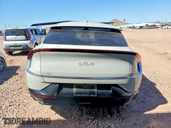 ✅ 2022 Kia EV6 Wind • VIN: KNDC34LA5N5045512 • Lot: 50078006. Wystawiony na Copart z przebiegiem 59 980 mil. Bezpłatny archiwum sprzedaży aukcyjnych z USA i szczegółowy raport historii pojazdu na DreamBid. Zdjęcie 6.