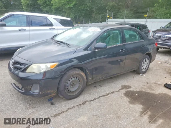 ✅ 2013 Toyota Corolla LE • VIN: 5YFBU4EE3DP183558 • Лот: 57684406. Опубліковано раніше на Copart з пробігом 180 338 миль. Безкоштовний доступ до архіву аукціонних продажів зі США та докладний звіт про історію автомобіля на DreamBid. Зображення 1.