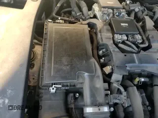 ✅ 2016 Lexus LS 460 • VIN: JTHBL5EF5G5141054 • Lot: 83382144. Wystawiony na Copart z przebiegiem 98 592 mil. Bezpłatny archiwum sprzedaży aukcyjnych z USA i szczegółowy raport historii pojazdu na DreamBid. Zdjęcie 16.