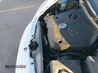 ✅ 2001 Volkswagen Beetle GLS • VIN: 3VWCC21C01M406655 • Lot: 41879905. Wystawiony na IAAI z przebiegiem 187 470 mil. Bezpłatny archiwum sprzedaży aukcyjnych z USA i szczegółowy raport historii pojazdu na DreamBid. Zdjęcie 12.