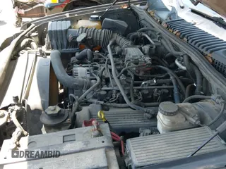 ✅ 2005 Ford Explorer Eddie Bauer • VIN: 1FMDU74W25UB59367 • Лот: 42604103. Опубликован ранее на IAAI с пробегом 276 955 миль. Бесплатный доступ к архиву аукционных продаж из США и подробный отчёт об истории автомобиля на DreamBid. Изображение 12.