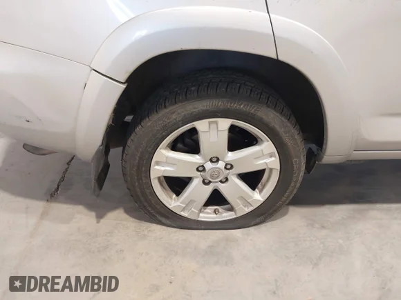 ✅ 2008 Toyota RAV4 Sport • VIN: JTMZD32V285113436 • Lot: 44466860. Wystawiony na IAAI z przebiegiem 187 654 mil. Bezpłatny archiwum sprzedaży aukcyjnych z USA i szczegółowy raport historii pojazdu na DreamBid. Zdjęcie 6.