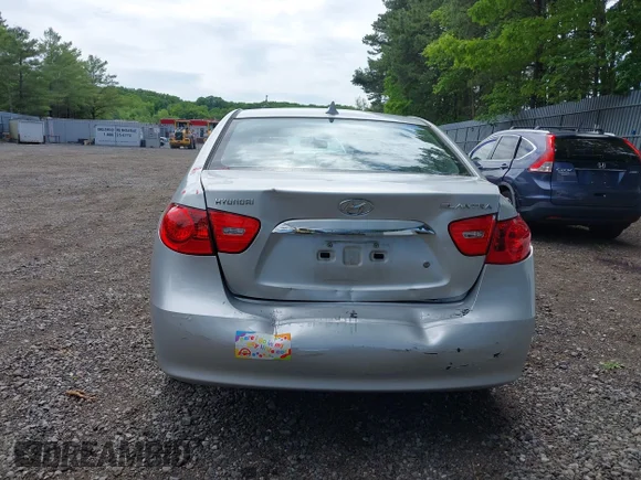 ✅ 2010 Hyundai Elantra GLS • VIN: KMHDU4AD9AU920679 • Lot: 45183892. Wystawiony na IAAI z przebiegiem 177 437 mil. Bezpłatny archiwum sprzedaży aukcyjnych z USA i szczegółowy raport historii pojazdu na DreamBid. Zdjęcie 6.