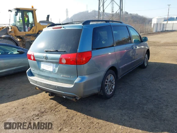 ✅ 2007 Toyota Sienna XLE Limited • VIN: 5TDZK22C47S060326 • Lot: 44456367. Wystawiony na IAAI z przebiegiem 134 704 mil. Bezpłatny archiwum sprzedaży aukcyjnych z USA i szczegółowy raport historii pojazdu na DreamBid. Zdjęcie 4.