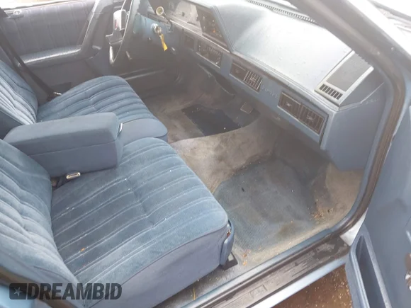 ✅ 1993 Oldsmobile Cutlass Ciera S • VIN: 1G3AG54N3P6340107 • Lot: 42537174. Wystawiony na IAAI z przebiegiem 86 995 mil. Bezpłatny archiwum sprzedaży aukcyjnych z USA i szczegółowy raport historii pojazdu na DreamBid. Zdjęcie 5.