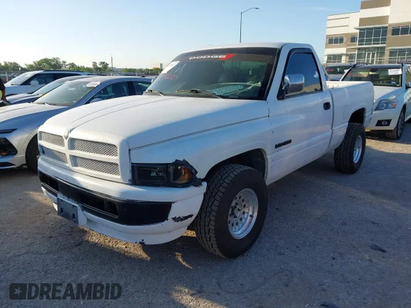 ✅ 1999 Dodge 1500 • VIN: 1B7HC16X5XS209740 • Lot: 45334625. Wystawiony na IAAI z przebiegiem 157 062 mil. Bezpłatny archiwum sprzedaży aukcyjnych z USA i szczegółowy raport historii pojazdu na DreamBid. Zdjęcie 2.