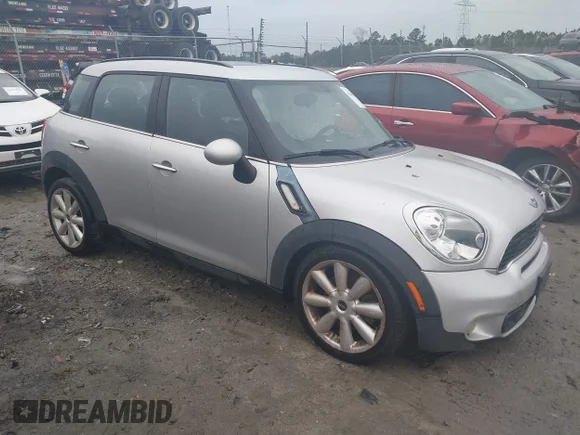 ✅ 2014 MINI Countryman S • VIN: WMWZC3C52EWT00664 • Lot: 41564991. Wystawiony na IAAI z przebiegiem 112 272 mil. Bezpłatny archiwum sprzedaży aukcyjnych z USA i szczegółowy raport historii pojazdu na DreamBid. Zdjęcie 1.