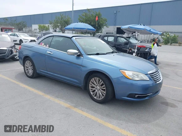 ✅ 2011 Chrysler 200 Limited • VIN: 1C3BC7EG6BN616052 • Lot: 44742584. Wystawiony na IAAI z przebiegiem 58 853 mil. Bezpłatny archiwum sprzedaży aukcyjnych z USA i szczegółowy raport historii pojazdu na DreamBid. Zdjęcie 1.