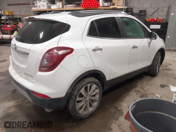 ✅ 2018 Buick Encore Preferred • VIN: KL4CJASB1JB610911 • Lot: 44464103. Wystawiony na IAAI z przebiegiem 98 827 mil. Bezpłatny archiwum sprzedaży aukcyjnych z USA i szczegółowy raport historii pojazdu na DreamBid. Zdjęcie 4.