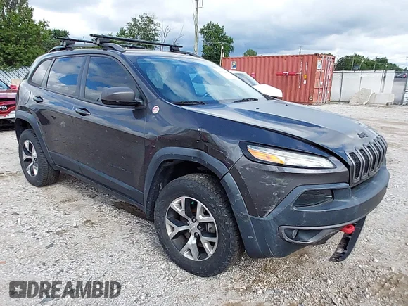 ✅ 2016 Jeep Cherokee Trailhawk • VIN: 1C4PJMBS0GW124553 • Lot: 43038006. Wystawiony na IAAI z przebiegiem 159 079 mil. Bezpłatny archiwum sprzedaży aukcyjnych z USA i szczegółowy raport historii pojazdu na DreamBid. Zdjęcie 1.