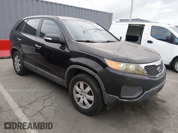 ✅ 2011 Kia Sorento • VIN: 5XYKT3A13BG139402 • Lot: 44243719. Wystawiony na IAAI z przebiegiem 193 133 mil. Bezpłatny archiwum sprzedaży aukcyjnych z USA i szczegółowy raport historii pojazdu na DreamBid. Zdjęcie 1.