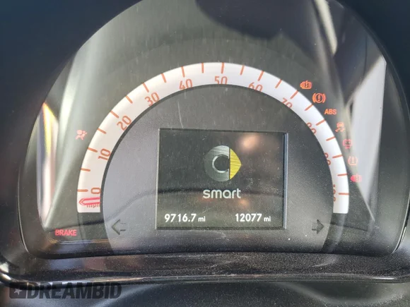 ✅ 2018 Smart fortwo Pure • VIN: WMEFJ9BA9JK248160 • Lot: 86265294. Wystawiony na Copart z przebiegiem 12 077 mil. Bezpłatny archiwum sprzedaży aukcyjnych z USA i szczegółowy raport historii pojazdu na DreamBid. Zdjęcie 9.