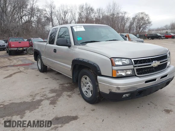 ✅ 2006 Chevrolet Silverado 1500 LT1 • VIN: 1GCEC19Z36Z145509 • Lot: 44152608. Wystawiony na IAAI z przebiegiem 350 574 mil. Bezpłatny archiwum sprzedaży aukcyjnych z USA i szczegółowy raport historii pojazdu na DreamBid. Zdjęcie 1.