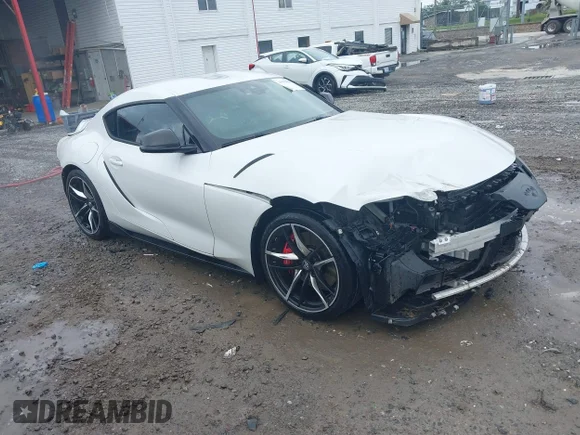 ✅ 2021 Toyota Supra 3.0 • VIN: WZ1DB0C03MW040116 • Lot: 42973125. Wystawiony na IAAI z przebiegiem 72 164 mil. Bezpłatny archiwum sprzedaży aukcyjnych z USA i szczegółowy raport historii pojazdu na DreamBid. Zdjęcie 1.