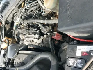 ✅ 2000 Chevrolet Suburban LT • VIN: 3GNGK26U0YG197958 • Лот: 41506196. Опубликован ранее на IAAI с пробегом 229 657 миль. Бесплатный доступ к архиву аукционных продаж из США и подробный отчёт об истории автомобиля на DreamBid. Изображение 17.