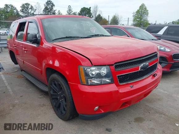 ✅ 2014 Chevrolet Tahoe LT • VIN: 1GNSKBE05ER208960 • Lot: 44739895. Wystawiony na IAAI z przebiegiem 185 779 mil. Bezpłatny archiwum sprzedaży aukcyjnych z USA i szczegółowy raport historii pojazdu na DreamBid. Zdjęcie 1.