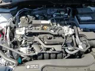 ✅ 2025 Toyota Corolla Cross XLE • VIN: 7MUDAABG8SV132511 • Lot: 66633145. Listed on Copart with 1,675 mi. Free auction sales archive from the USA and detailed vehicle history report at DreamBid. Image 15.