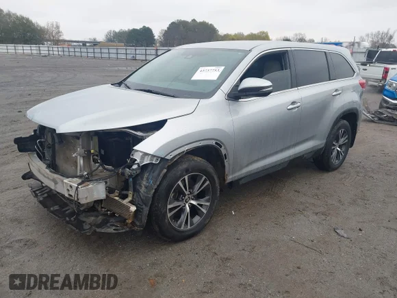 ✅ 2019 Toyota Highlander LE • VIN: 5TDZZRFH0KS296345 • Lot: 43737753. Wystawiony na IAAI z przebiegiem 159 403 mil. Bezpłatny archiwum sprzedaży aukcyjnych z USA i szczegółowy raport historii pojazdu na DreamBid. Zdjęcie 2.