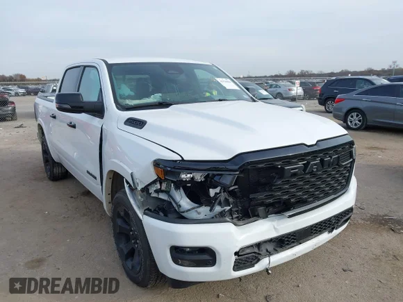 ✅ 2025 Ram 1500 Big Horn • VIN: 1C6SRFFP7SN605930 • Lot: 43920066. Wystawiony na IAAI z przebiegiem 20 201 mil. Bezpłatny archiwum sprzedaży aukcyjnych z USA i szczegółowy raport historii pojazdu na DreamBid. Zdjęcie 1.