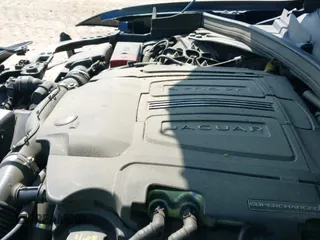 ✅ 2017 Jaguar F-Pace 35t Premium • VIN: SADCJ2BV8HA894113 • Лот: 43176058. Опубликован ранее на IAAI с пробегом 123 449 миль. Бесплатный доступ к архиву аукционных продаж из США и подробный отчёт об истории автомобиля на DreamBid. Изображение 20.