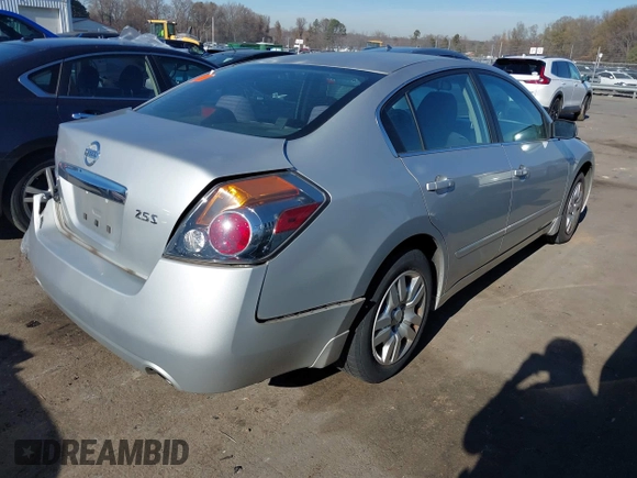 ✅ 2012 Nissan Altima S • VIN: 1N4AL2AP1CN483689 • Lot: 43949329. Wystawiony na IAAI z przebiegiem 197 346 mil. Bezpłatny archiwum sprzedaży aukcyjnych z USA i szczegółowy raport historii pojazdu na DreamBid. Zdjęcie 4.