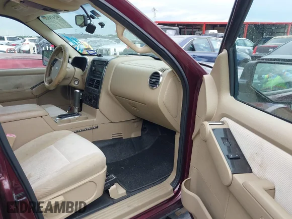 ✅ 2008 Ford Explorer Sport Trac Limited • VIN: 1FMEU33E68UA98924 • Lot: 42474027. Wystawiony na IAAI z przebiegiem 172 805 mil. Bezpłatny archiwum sprzedaży aukcyjnych z USA i szczegółowy raport historii pojazdu na DreamBid. Zdjęcie 5.