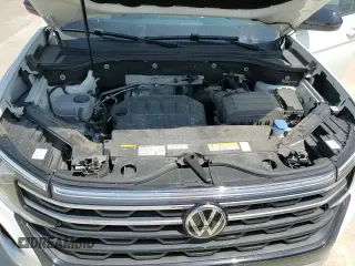 ✅ 2024 Volkswagen Atlas Peak Edition SE • VIN: 1V2CR2CA2RC542598 • Лот: 69397115. Опубликован ранее на Copart с пробегом 40 111 миль. Бесплатный доступ к архиву аукционных продаж из США и подробный отчёт об истории автомобиля на DreamBid. Изображение 15.