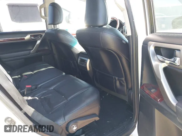 ✅ 2011 Lexus GX 460 • VIN: JTJBM7FX4B5033693 • Lot: 44193256. Wystawiony na IAAI z przebiegiem 139 761 mil. Bezpłatny archiwum sprzedaży aukcyjnych z USA i szczegółowy raport historii pojazdu na DreamBid. Zdjęcie 8.