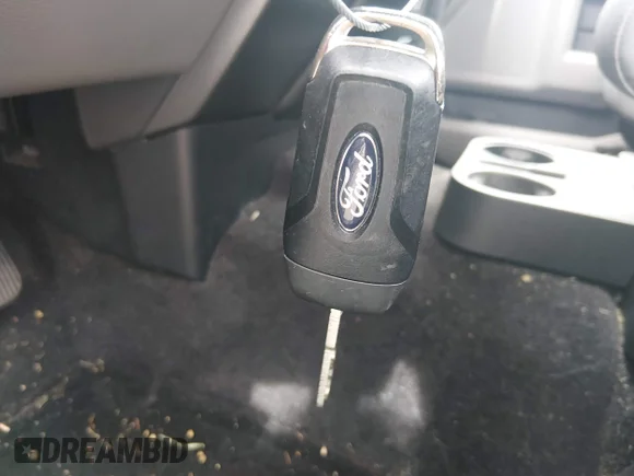 ✅ 2016 Ford F-150 XL • VIN: 1FTEW1CP7GKF45288 • Lot: 45387582. Wystawiony na IAAI z przebiegiem 154 283 mil. Bezpłatny archiwum sprzedaży aukcyjnych z USA i szczegółowy raport historii pojazdu na DreamBid. Zdjęcie 11.