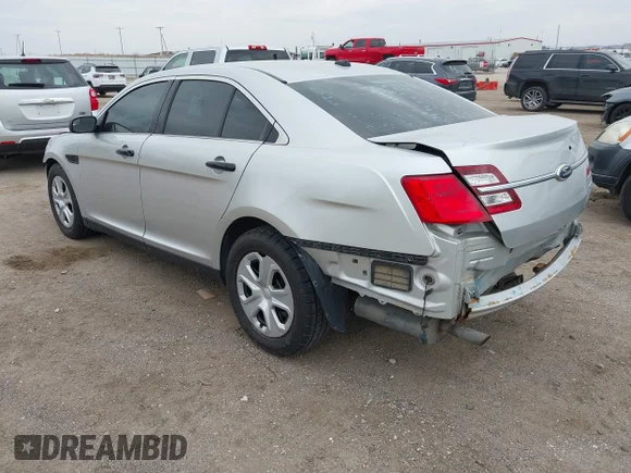 ✅ 2015 Ford Police Interceptor • VIN: 1FAHP2MK6FG130893 • Лот: 44666290. Опубліковано раніше на IAAI з пробігом 99 631 миль. Безкоштовний доступ до архіву аукціонних продажів зі США та докладний звіт про історію автомобіля на DreamBid. Зображення 3.