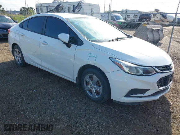 ✅ 2016 Chevrolet Cruze LS • VIN: 1G1BC5SM5G7257162 • Лот: 45195869. Опубліковано раніше на IAAI з пробігом 147 030 миль. Безкоштовний доступ до архіву аукціонних продажів зі США та докладний звіт про історію автомобіля на DreamBid. Зображення 1.