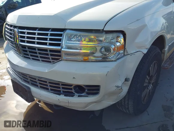 ✅ 2008 Lincoln Navigator • VIN: 5LMFU27558LJ16793 • Lot: 42552419. Listed on IAAI with 111,937 mi. Free auction sales archive from the USA and detailed vehicle history report at DreamBid. Image 6.