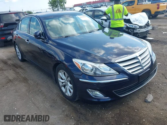 ✅ 2012 Hyundai Genesis 3.8L • VIN: KMHGC4DD7CU166602 • Лот: 42949045. Опубліковано раніше на IAAI з пробігом 52 250 миль. Безкоштовний доступ до архіву аукціонних продажів зі США та докладний звіт про історію автомобіля на DreamBid. Зображення 1.
