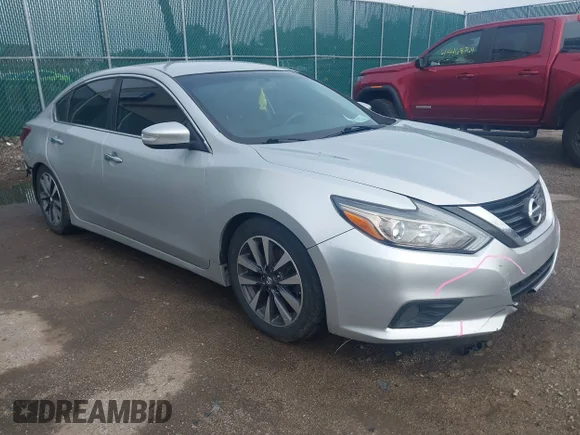✅ 2017 Nissan Altima SV • VIN: 1N4AL3AP6HC172073 • Lot: 45479683. Wystawiony na IAAI z przebiegiem 188 729 mil. Bezpłatny archiwum sprzedaży aukcyjnych z USA i szczegółowy raport historii pojazdu na DreamBid. Zdjęcie 1.