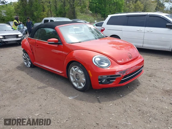 ✅ 2019 Volkswagen Beetle S • VIN: 3VW5DAAT1KM510282 • Лот: 45066930. Опубликован ранее на IAAI с пробегом 29 843 миль. Бесплатный доступ к архиву аукционных продаж из США и подробный отчёт об истории автомобиля на DreamBid. Изображение 1.