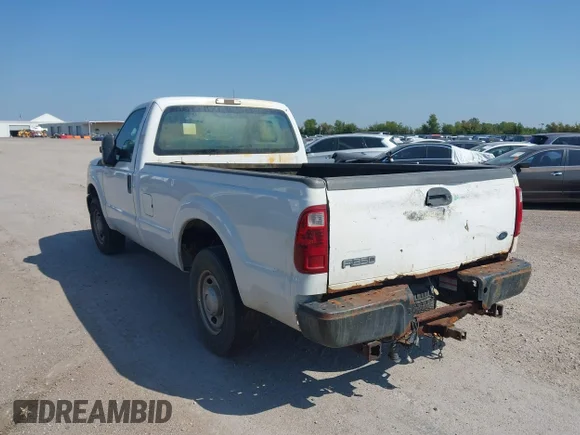 ✅ 2013 Ford F-350 XL • VIN: 1FTBF3A65DEA70632 • Lot: 43024078. Wystawiony na IAAI z przebiegiem 131 365 mil. Bezpłatny archiwum sprzedaży aukcyjnych z USA i szczegółowy raport historii pojazdu na DreamBid. Zdjęcie 3.