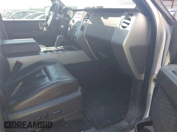 ✅ 2011 Ford Expedition Max Limited • VIN: 1FMJK2A5XBEF16047 • Lot: 43286997. Wystawiony na IAAI z przebiegiem 176 772 mil. Bezpłatny archiwum sprzedaży aukcyjnych z USA i szczegółowy raport historii pojazdu na DreamBid. Zdjęcie 5.
