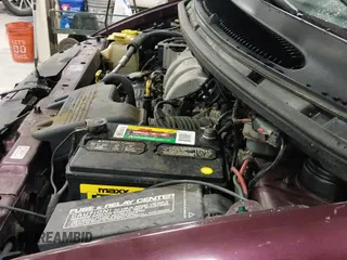 ✅ 2000 Chrysler Voyager SE • VIN: 2C4GJ44G0YR672491 • Lot: 43771741. Wystawiony na IAAI z przebiegiem 139 069 mil. Bezpłatny archiwum sprzedaży aukcyjnych z USA i szczegółowy raport historii pojazdu na DreamBid. Zdjęcie 12.