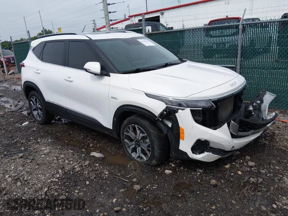 ✅ 2022 Kia Seltos EX • VIN: KNDERCAA7N7333668 • Лот: 45186228. Опубликован ранее на IAAI с пробегом 42 264 миль. Бесплатный доступ к архиву аукционных продаж из США и подробный отчёт об истории автомобиля на DreamBid. Изображение 1.