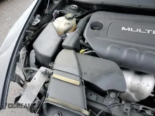 ✅ 2018 Jeep Cherokee Latitude Plus • VIN: 1C4PJMLB5JD572420 • Lot: 91618295. Wystawiony na Copart z przebiegiem 103 452 mil. Bezpłatny archiwum sprzedaży aukcyjnych z USA i szczegółowy raport historii pojazdu na DreamBid. Zdjęcie 14.