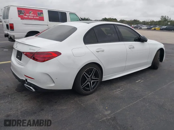 ✅ 2023 Mercedes-Benz C 300 • VIN: W1KAF4GB8PR110033 • Lot: 43895191. Wystawiony na IAAI z przebiegiem 51 619 mil. Bezpłatny archiwum sprzedaży aukcyjnych z USA i szczegółowy raport historii pojazdu na DreamBid. Zdjęcie 4.