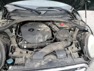 ✅ 2017 MINI Clubman Cooper S • VIN: WMWLU5C36H2G02339 • Lot: 85548005. Wystawiony na Copart z przebiegiem 125 338 mil. Bezpłatny archiwum sprzedaży aukcyjnych z USA i szczegółowy raport historii pojazdu na DreamBid. Zdjęcie 13.