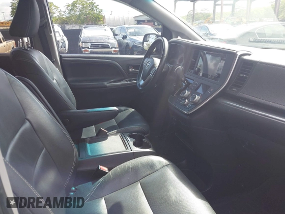 ✅ 2016 Toyota Sienna SE • VIN: 5TDXK3DC9GS719995 • Lot: 42421273. Wystawiony na IAAI z przebiegiem 126 943 mil. Bezpłatny archiwum sprzedaży aukcyjnych z USA i szczegółowy raport historii pojazdu na DreamBid. Zdjęcie 5.