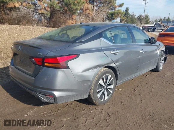 ✅ 2019 Nissan Altima SL • VIN: 1N4BL4EV8KC221848 • Lot: 44079901. Wystawiony na IAAI z przebiegiem 142 739 mil. Bezpłatny archiwum sprzedaży aukcyjnych z USA i szczegółowy raport historii pojazdu na DreamBid. Zdjęcie 4.