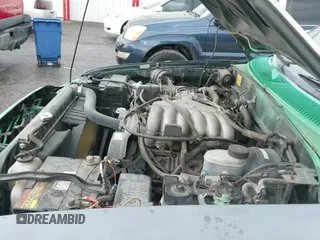 ✅ 2001 Toyota Tacoma PreRunner • VIN: 5TEGN92N01Z878462 • Lot: 43301954. Wystawiony na IAAI z przebiegiem 266 460 mil. Bezpłatny archiwum sprzedaży aukcyjnych z USA i szczegółowy raport historii pojazdu na DreamBid. Zdjęcie 12.