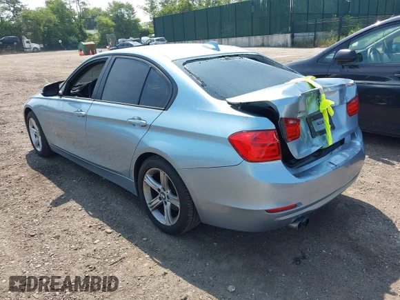 ✅ 2013 BMW 3 Series 328i xDrive • VIN: WBA3B3C53DF538496 • Лот: 42476016. Опубліковано раніше на IAAI з пробігом 144 045 миль. Безкоштовний доступ до архіву аукціонних продажів зі США та докладний звіт про історію автомобіля на DreamBid. Зображення 3.