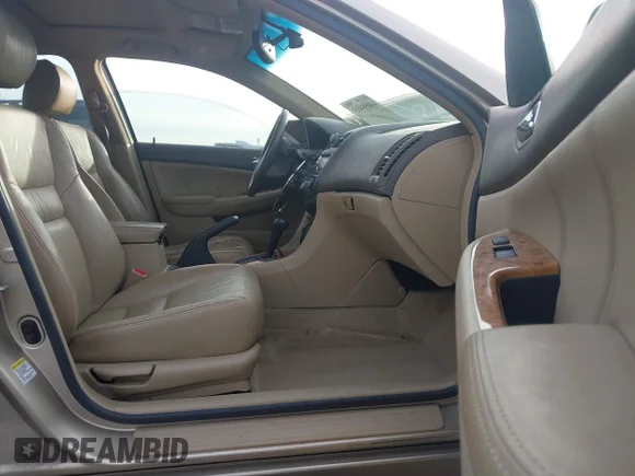 ✅ 2004 Honda Accord EX • VIN: 1HGCM56884A029808 • Lot: 44058415. Wystawiony na IAAI z przebiegiem 175 872 mil. Bezpłatny archiwum sprzedaży aukcyjnych z USA i szczegółowy raport historii pojazdu na DreamBid. Zdjęcie 5.
