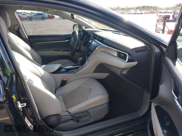 ✅ 2018 Toyota Camry LE • VIN: 4T1B11HK0JU145286 • Lot: 44125823. Wystawiony na IAAI z przebiegiem 95 321 mil. Bezpłatny archiwum sprzedaży aukcyjnych z USA i szczegółowy raport historii pojazdu na DreamBid. Zdjęcie 5.